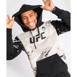 Sudadera con capucha Venum UFC (arena/negro)